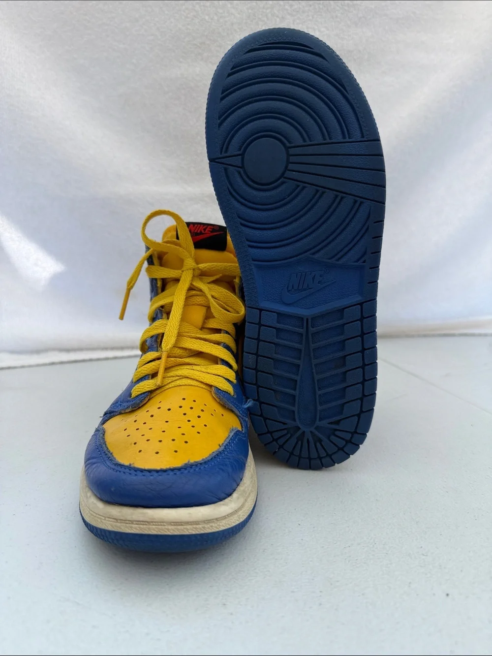 Nike High-Top Jordans in Yellow & Blue